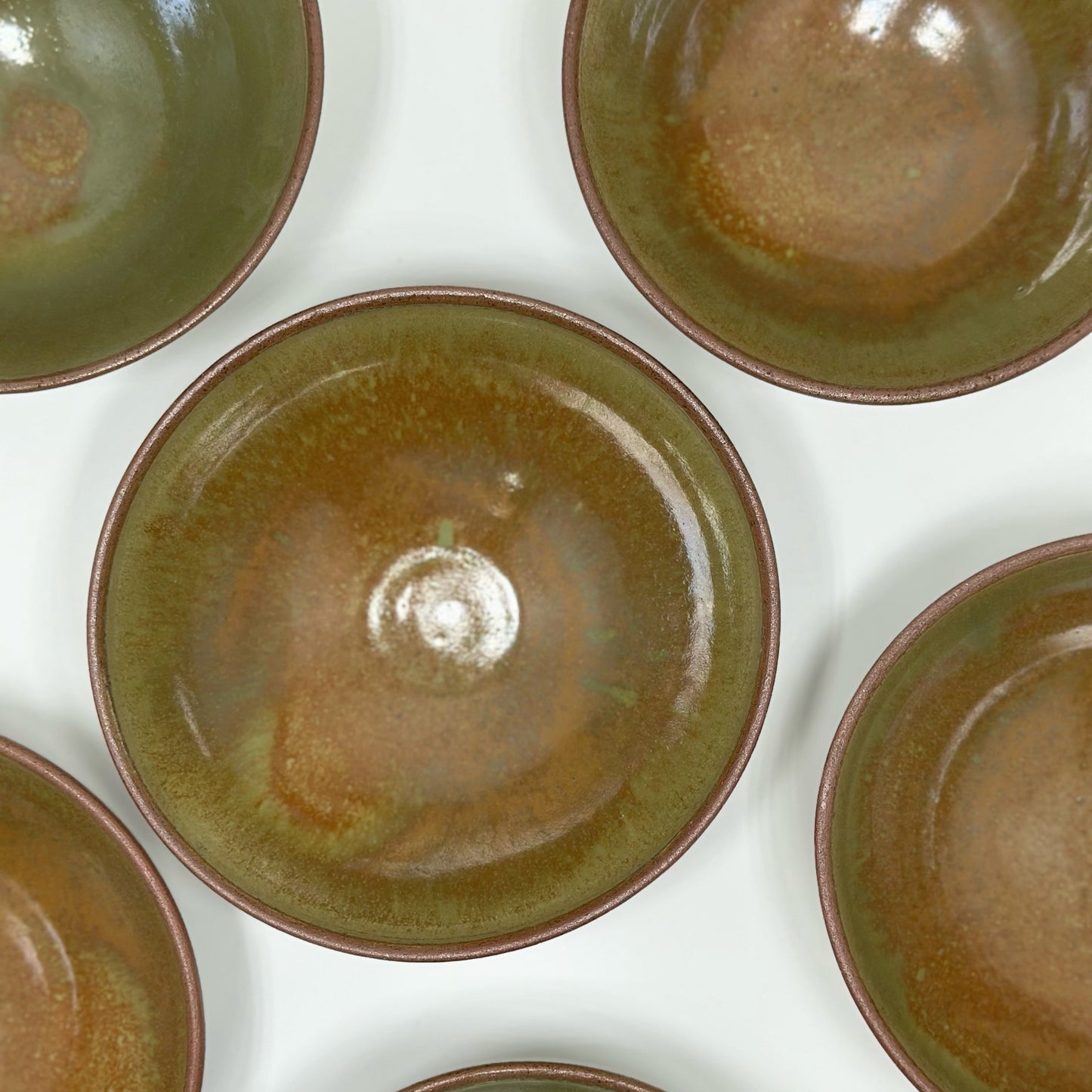 Curvy Bowl Olive Ore Brown Variation
