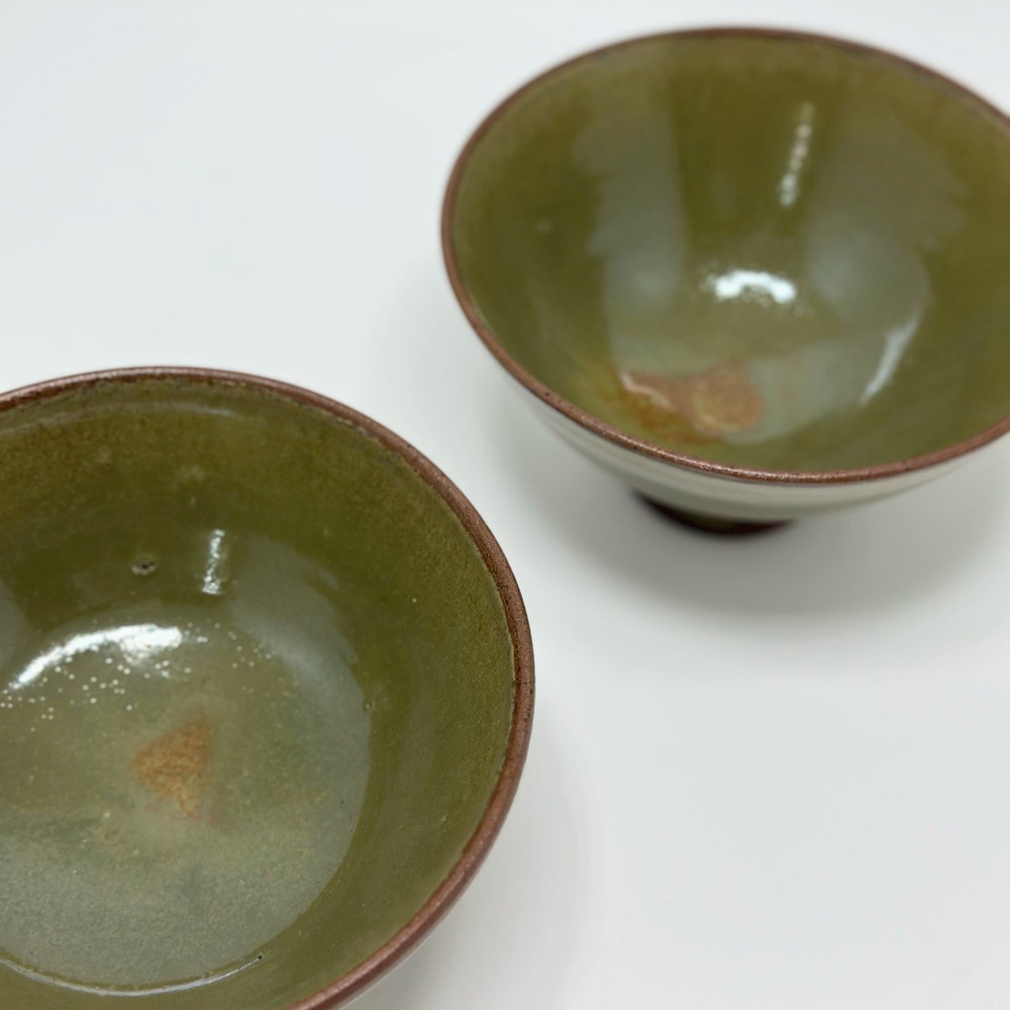Curvy Bowl Olive Ore Green Variation